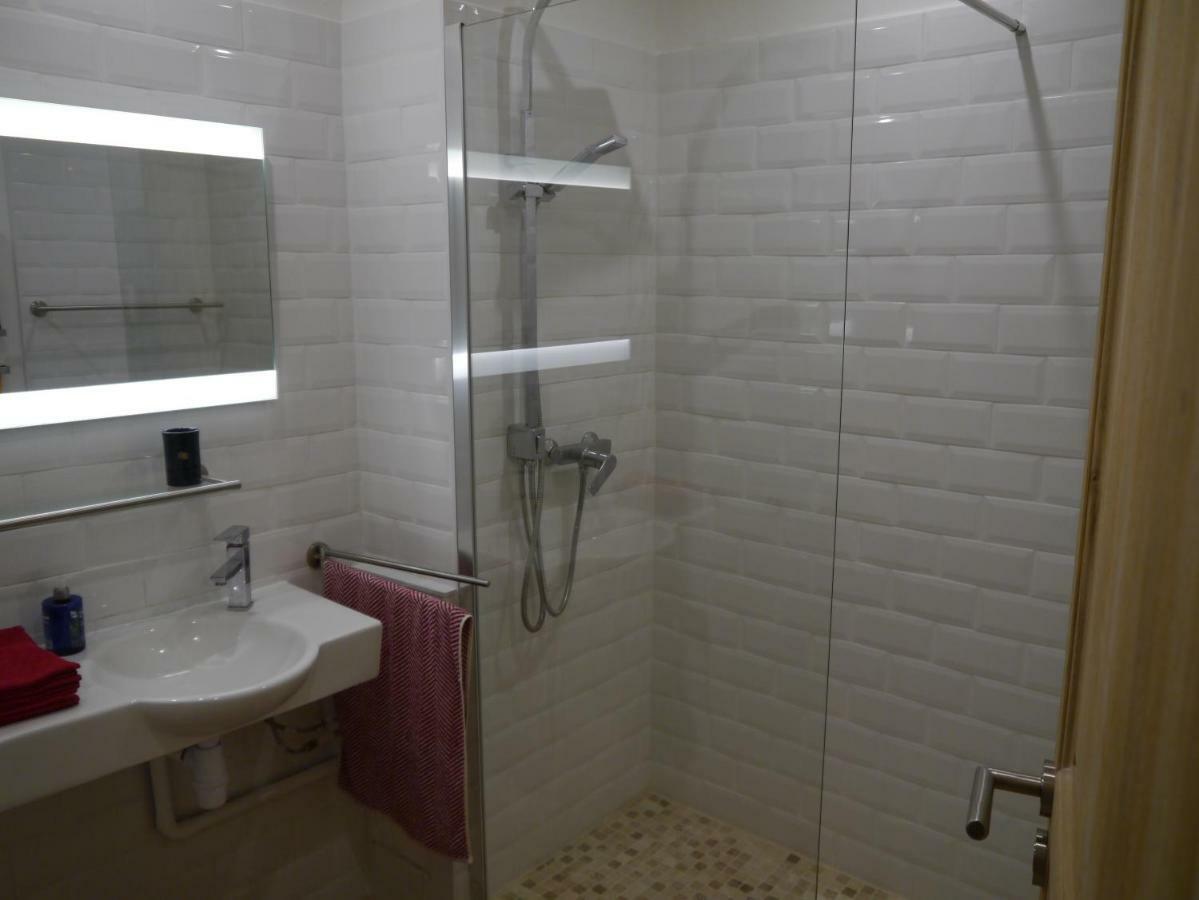 Aux 4 Fontaines Daire Narbonne Dış mekan fotoğraf